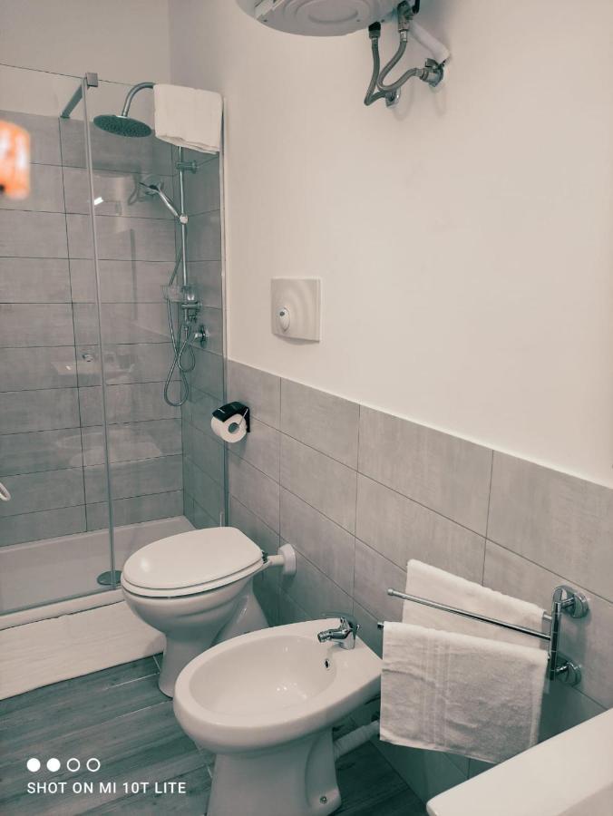 B&B Alighieri 97 Bari Eksteriør bilde