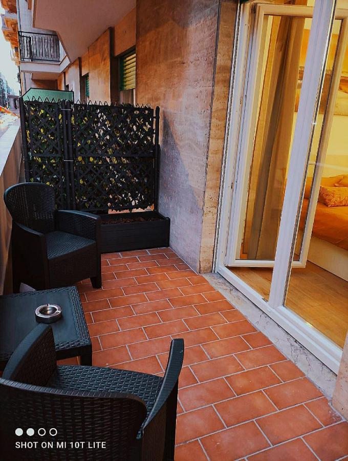 B&B Alighieri 97 Bari Eksteriør bilde